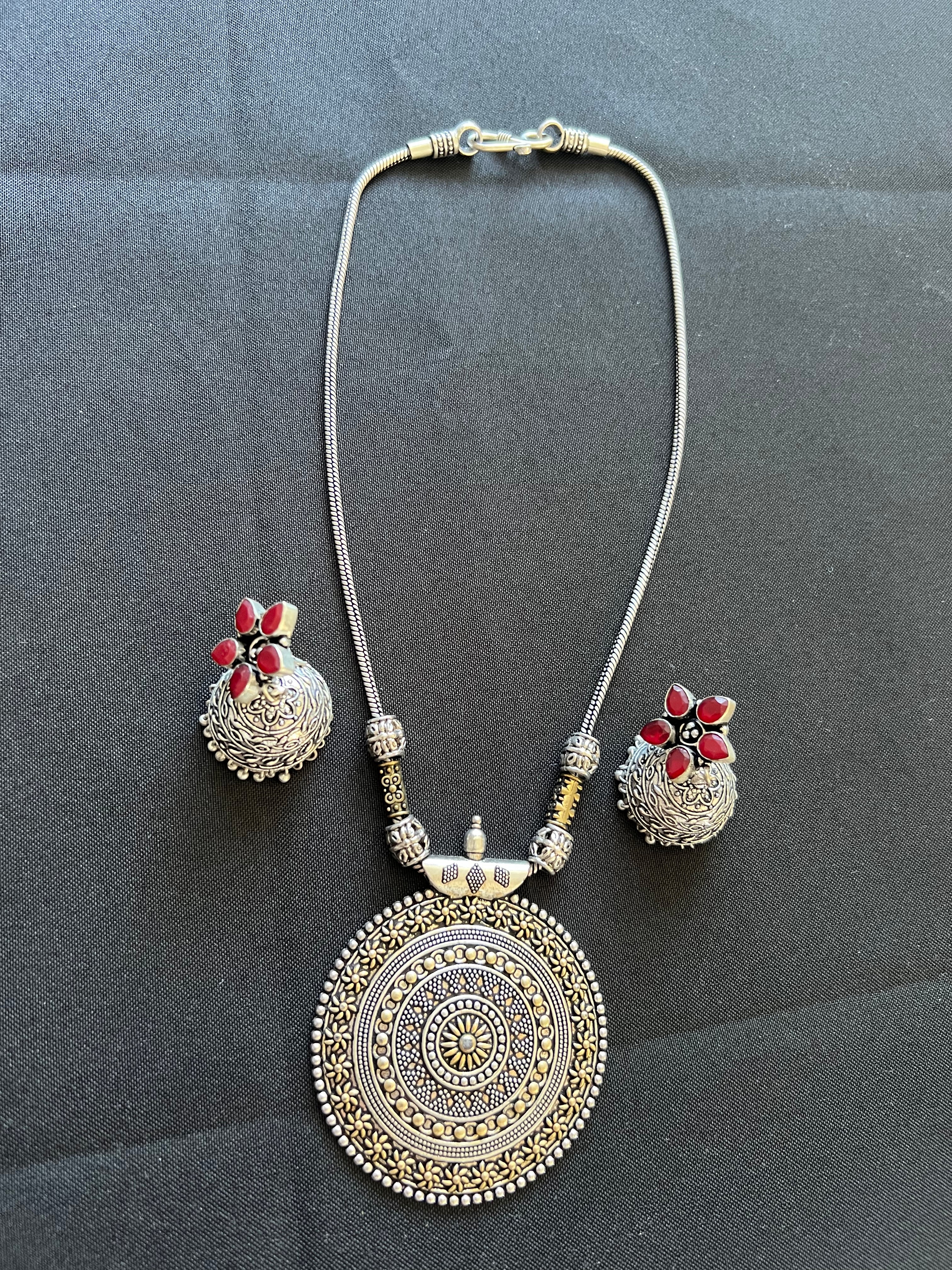 "Oxidized Silver Plated Pendant Necklace: Indian Traditional Elegance"